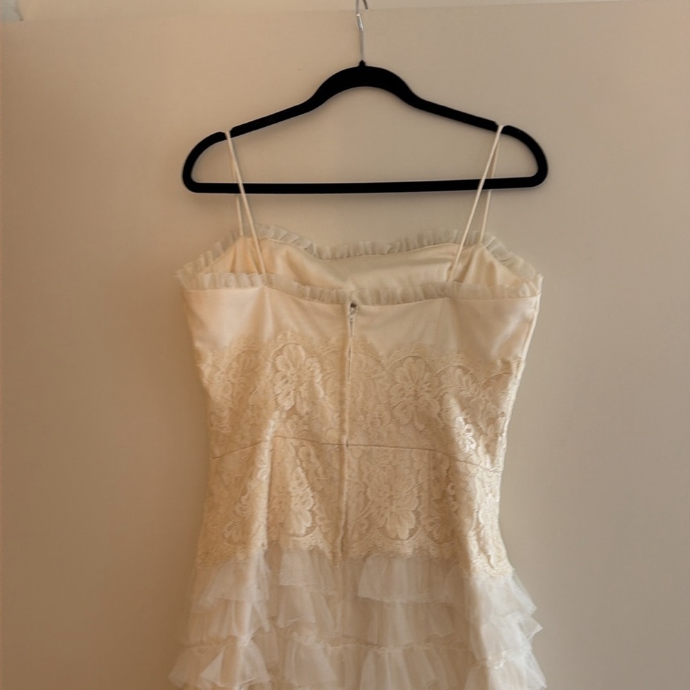 Jessica McClintock Cream Ruffled Lace Wedding Dress - Picture 4 of 7